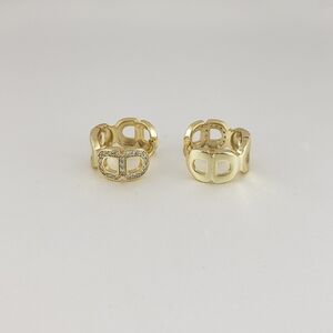 18K Gold Diamond Huggie Hoop Earrings